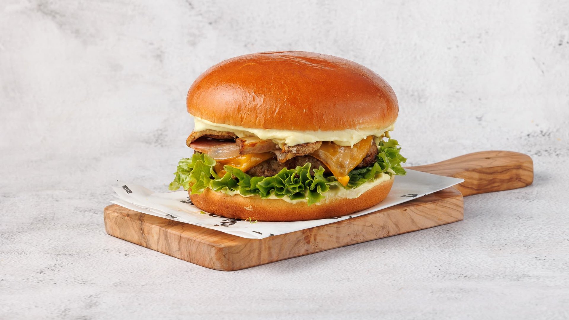 Mushroom bacon burger